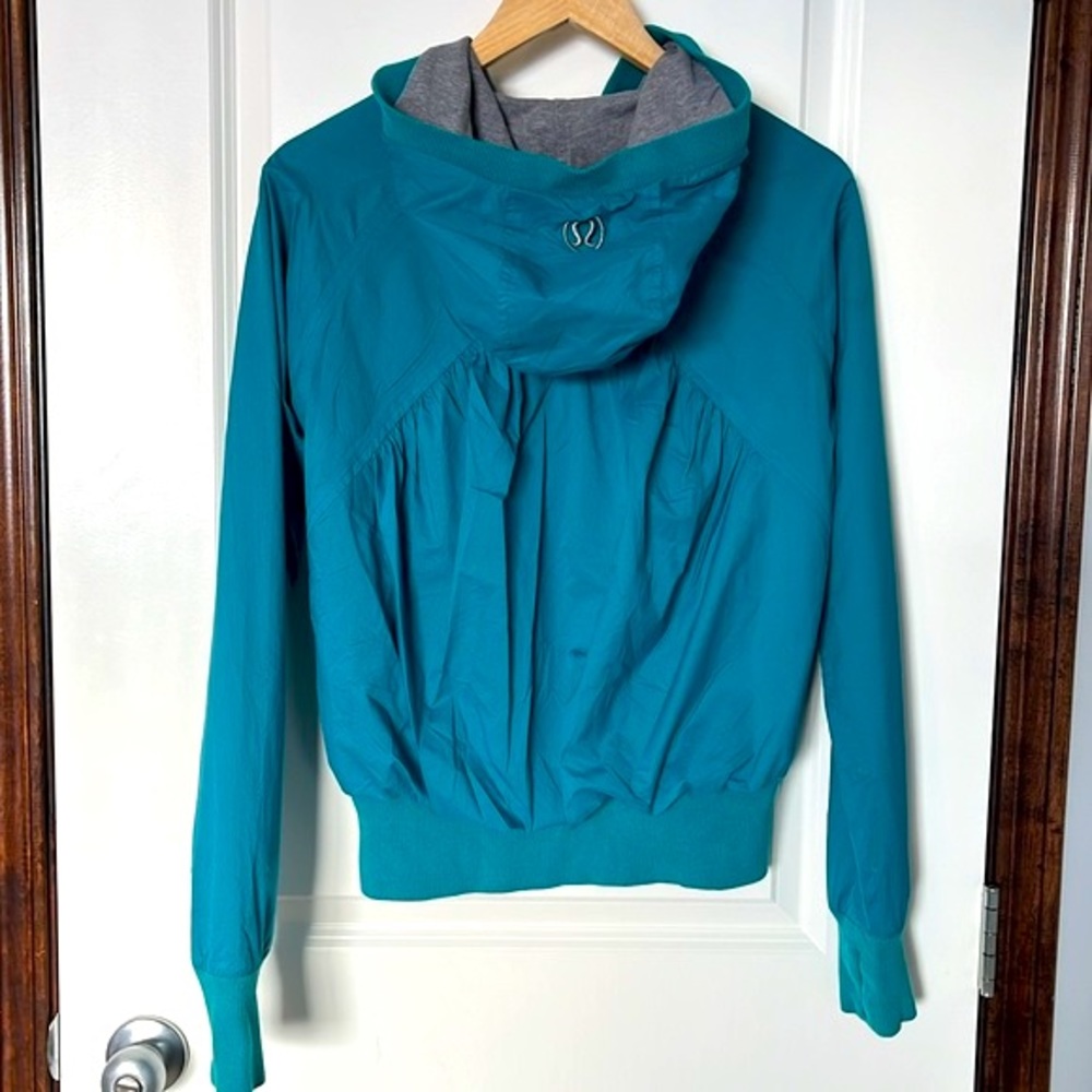 Lululemon Reversible Swell Jacket - Picture 3 of 7